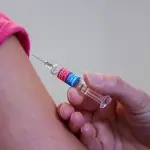 Vaccini, anche i medici cominciano a far sentire la loro voce