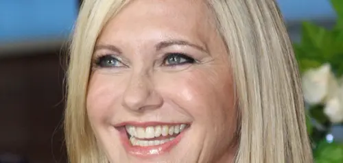 Olivia Newton-John non si arrende contro il cancro