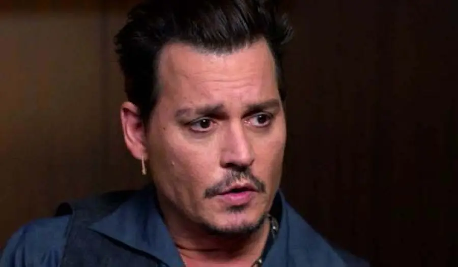 Johnny Depp si difende dalle accuse di violenza domestica