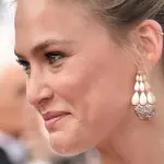 Bar Refaeli, ventre piatto al quinto mese di gravidanza