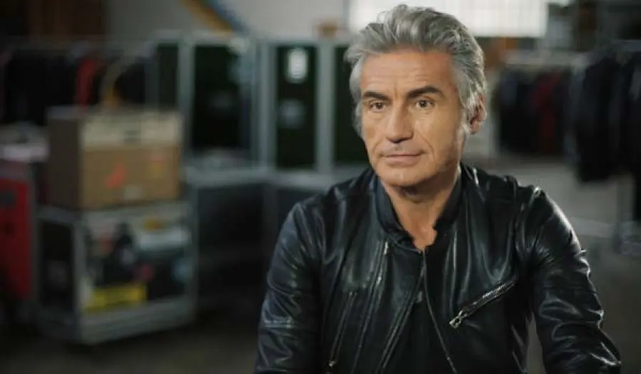 Luciano Ligabue, 56 anni appena festeggiati e un libro in uscita