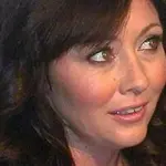 Shannen Doherty si unirà al tributo per Luke Perry