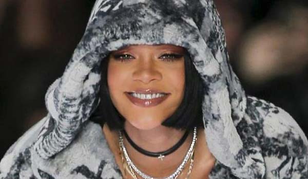 Rihanna, 28 anni tra grandi successi e forte stress