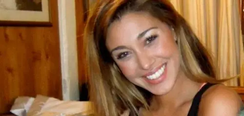 Belen Rodriguez bacia il suo Stefano in discoteca?