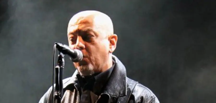 Enrico Ruggeri, incidente pauroso ma per fortuna nessun danno